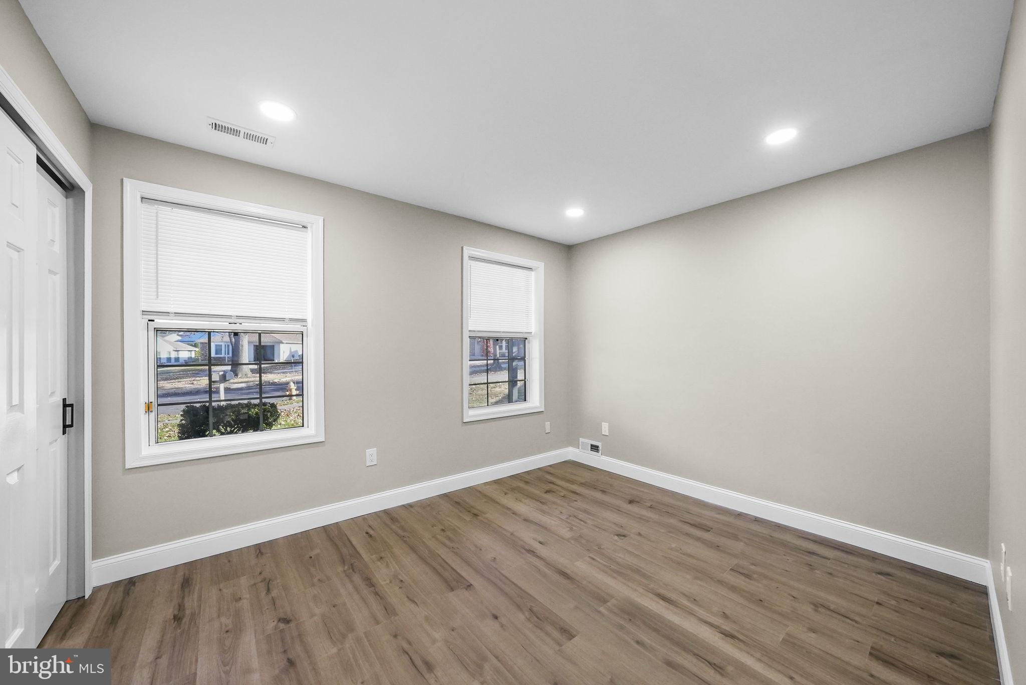 13 Tallwood Ct