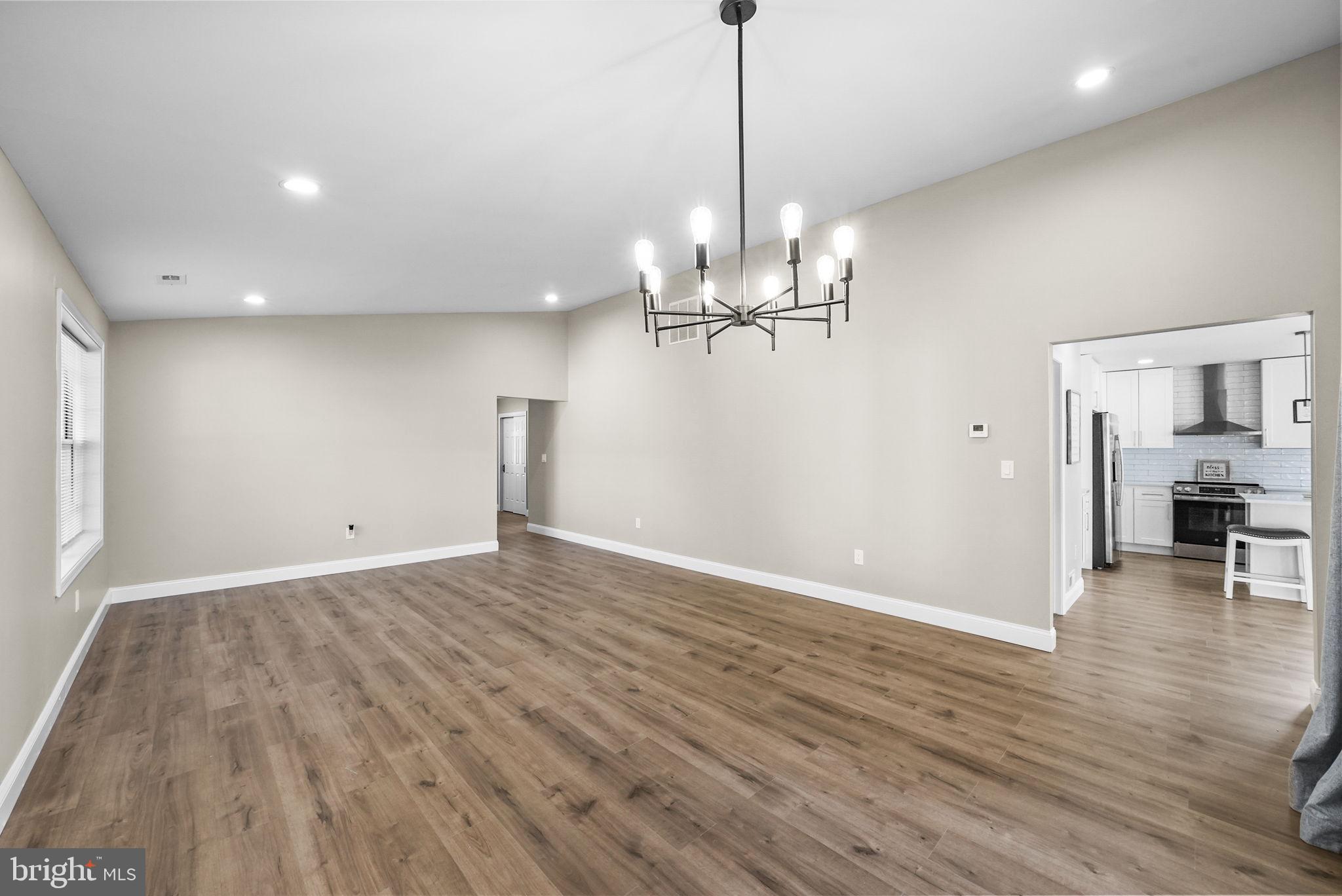 13 Tallwood Ct