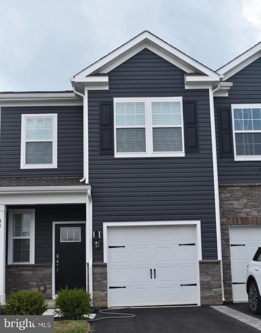 80 ALEXANDER WAY