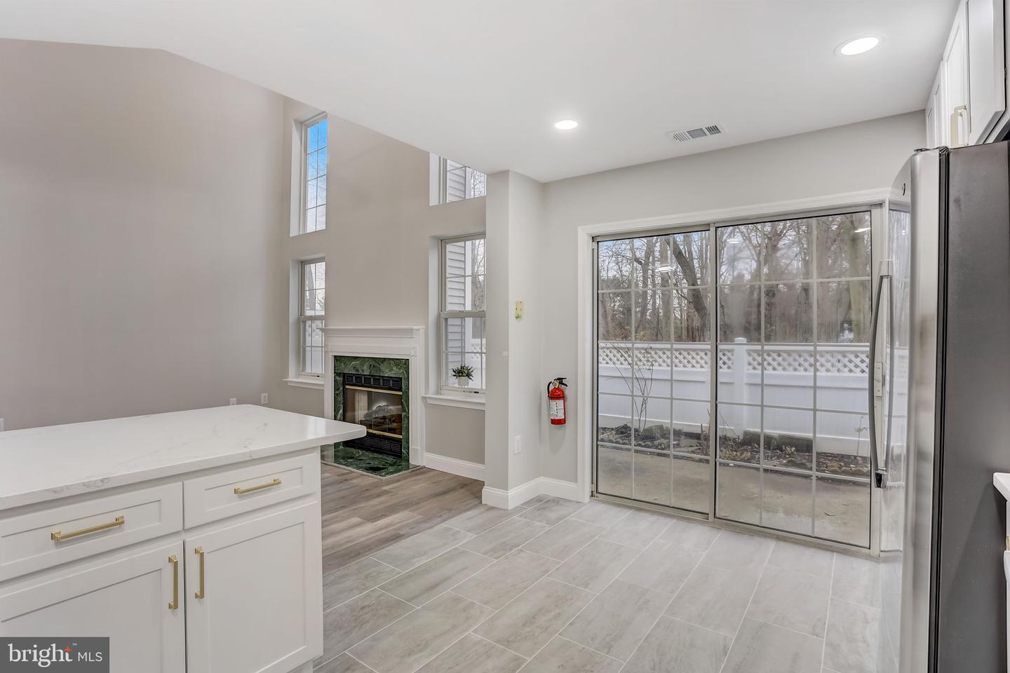 9 Wayne Ct
