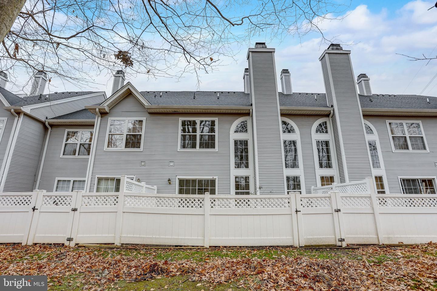 9 Wayne Ct