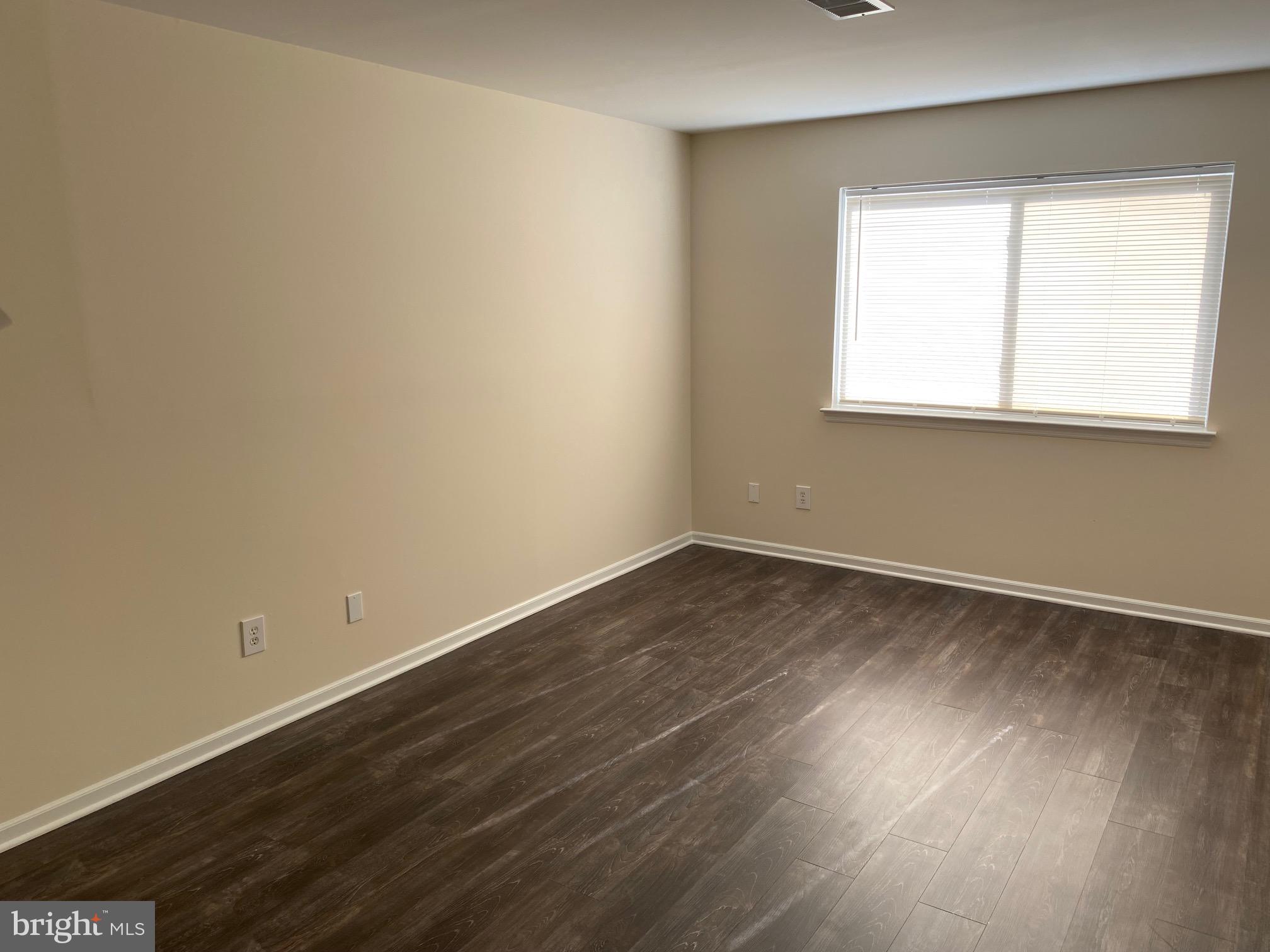 207 Mandon Ct #1