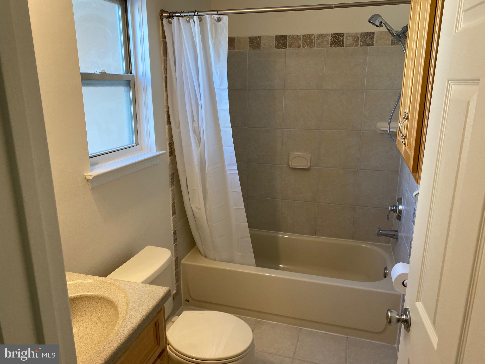 207 Mandon Ct #1
