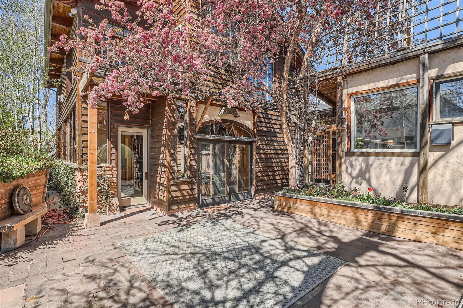 1928 S Washington Street