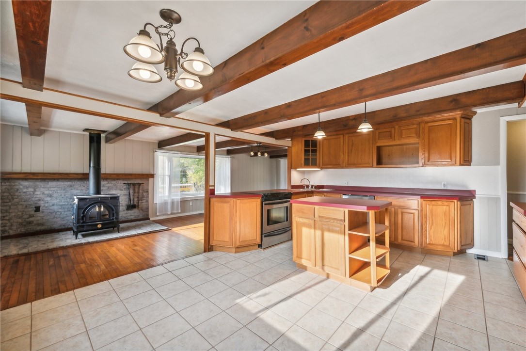 506 E End Road Ext