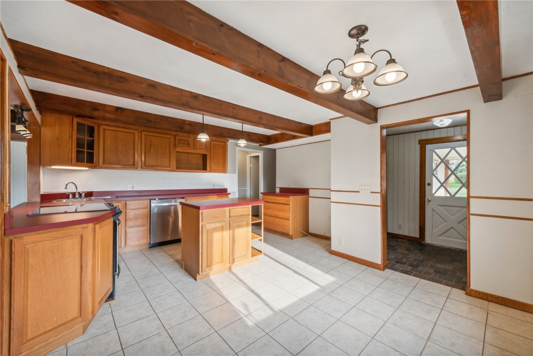 506 E End Road Ext
