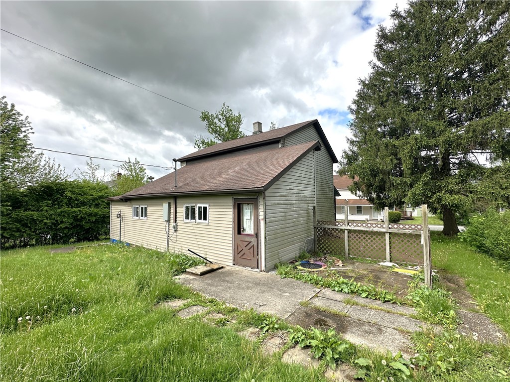 305 3rd Street