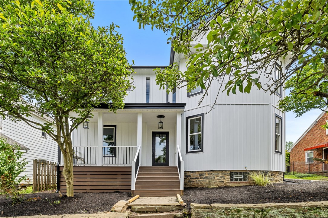 312 N Fairfield Street