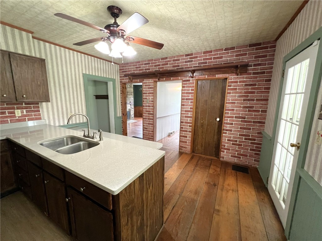 328 Thatcher Rd