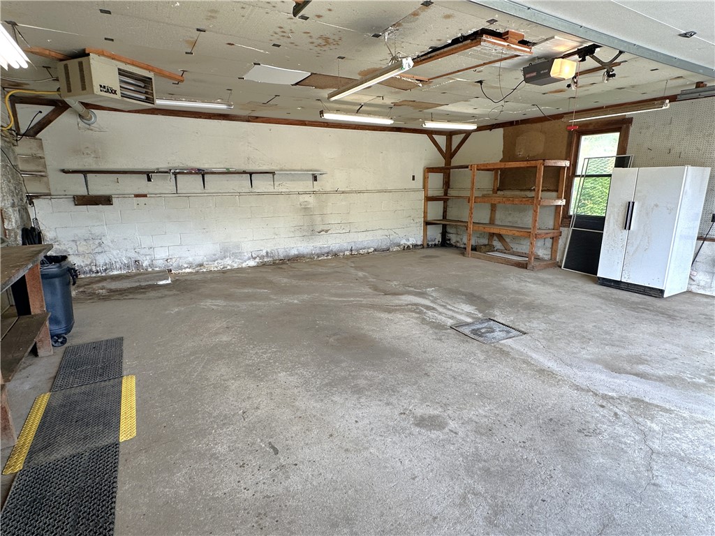 328 Thatcher Rd