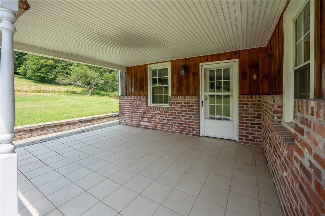 328 Thatcher Rd
