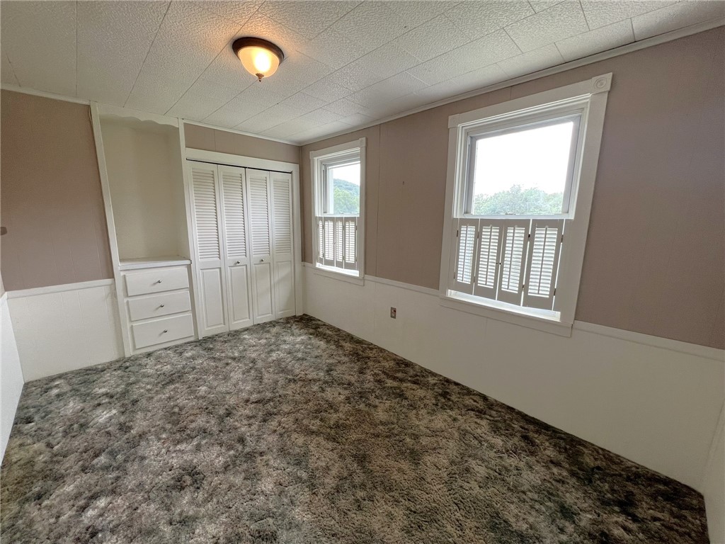 328 Thatcher Rd