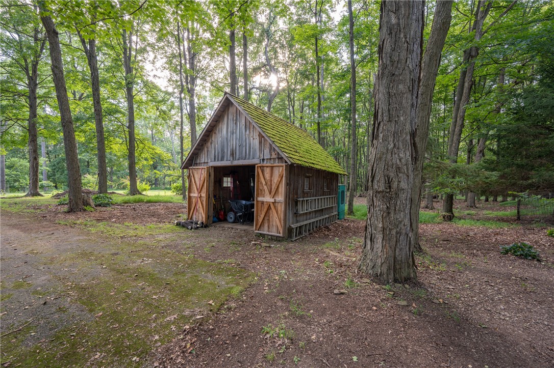 127 Mountain Road