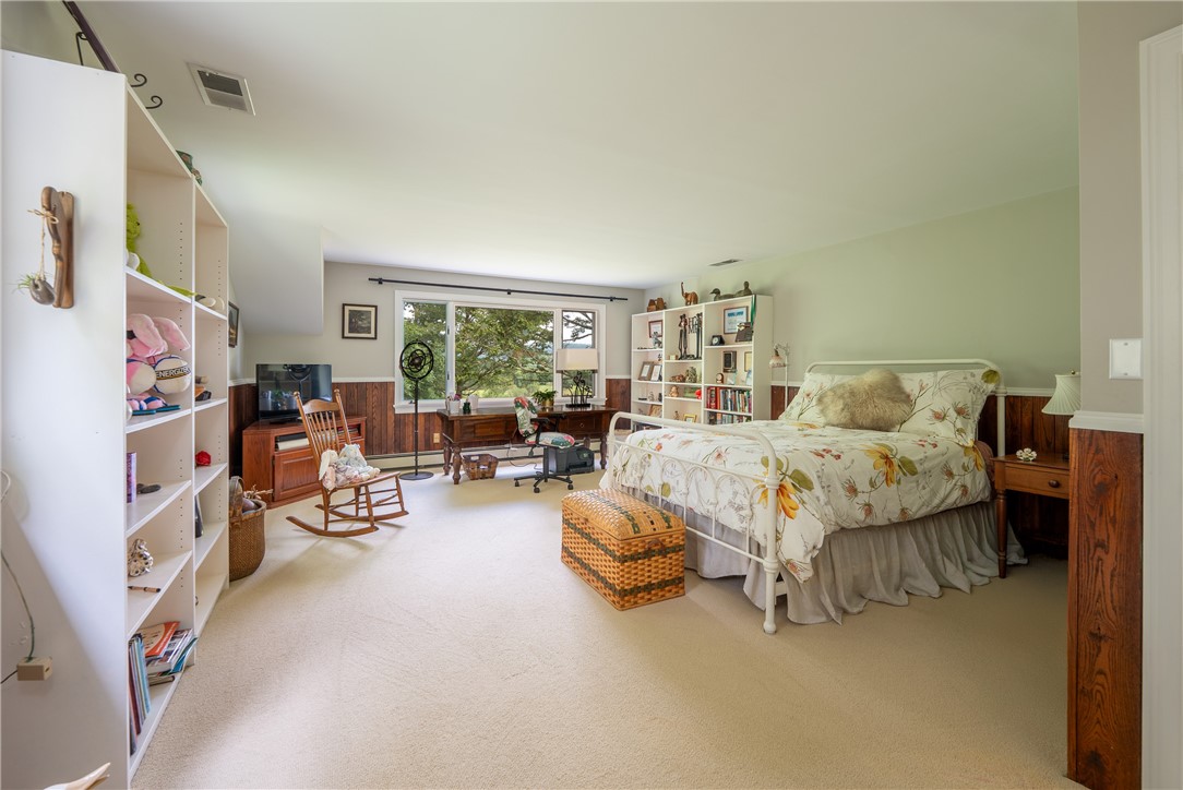127 Mountain Road
