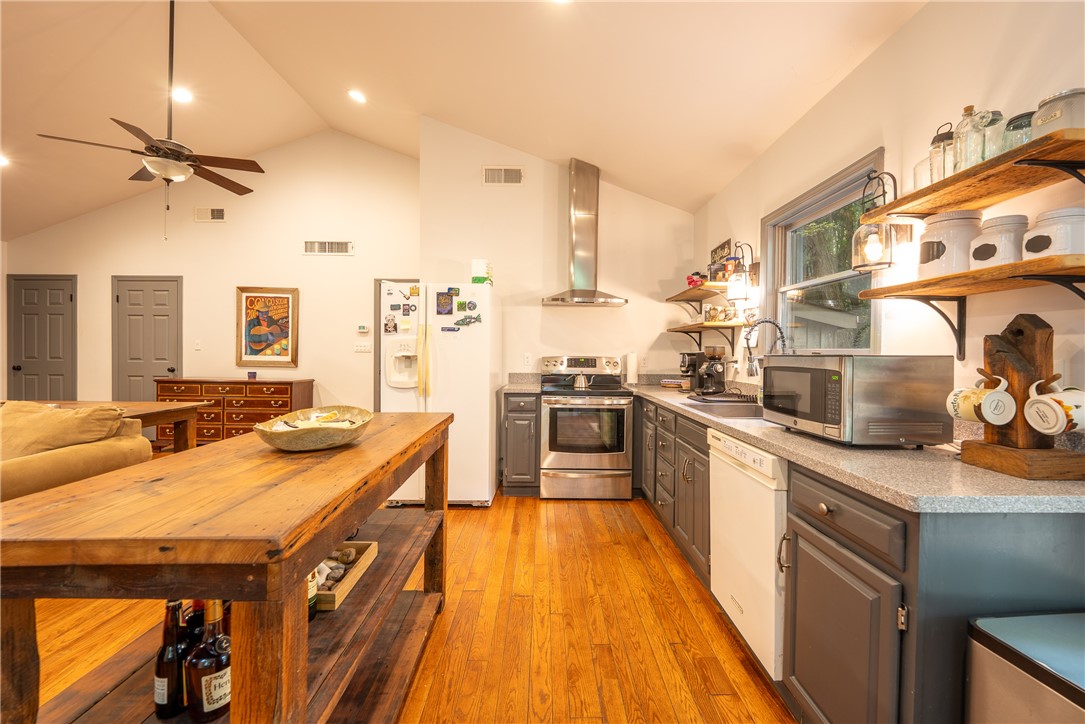 127 Mountain Road