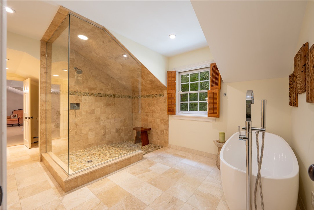 127 Mountain Road