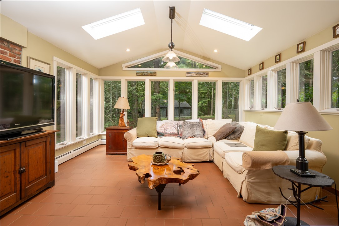 127 Mountain Road