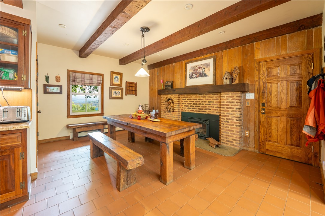 127 Mountain Road