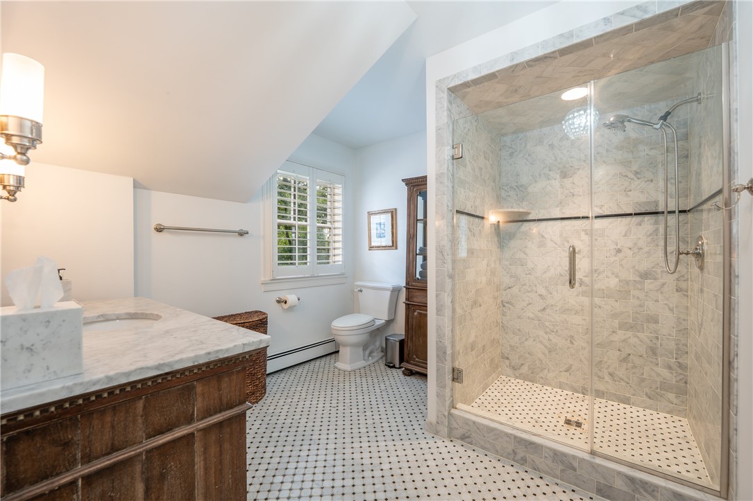 127 Mountain Road