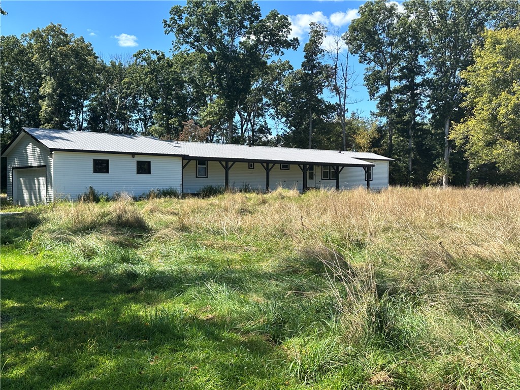 122 Crabapple Lane