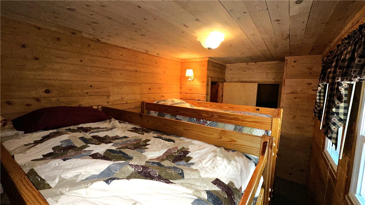 737 Crooked Pine Trail