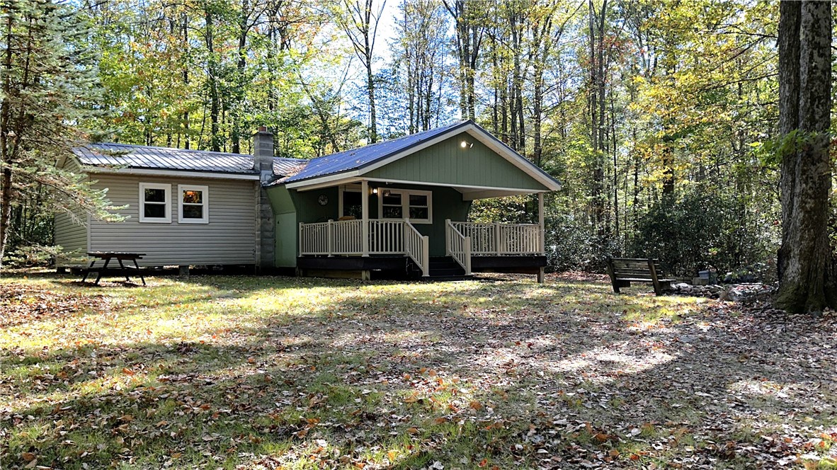 737 Crooked Pine Trail