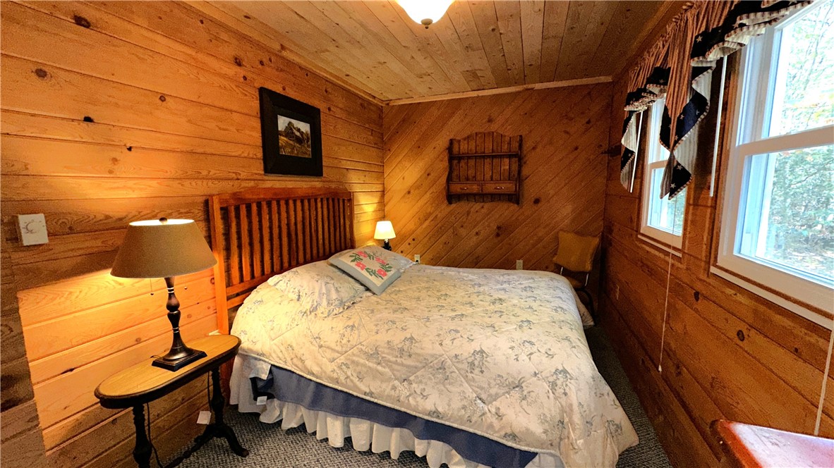 737 Crooked Pine Trail