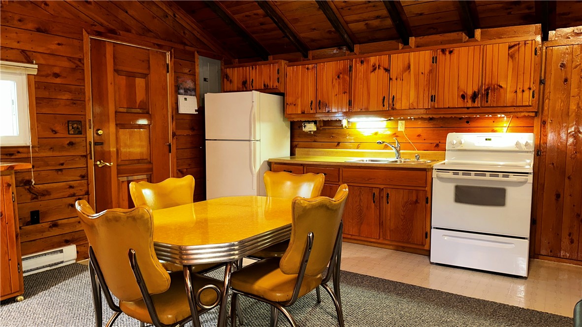 737 Crooked Pine Trail