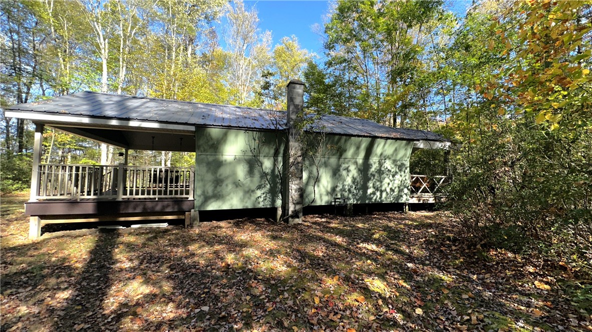 737 Crooked Pine Trail