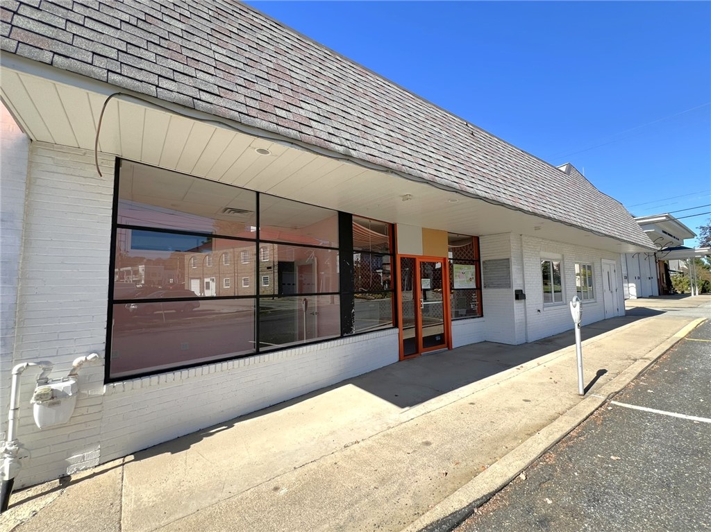 111 N Fairfield Street