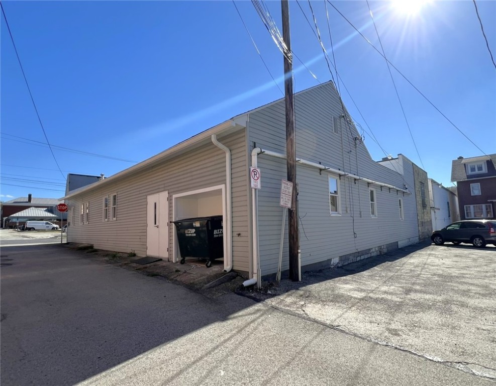 111 N Fairfield Street