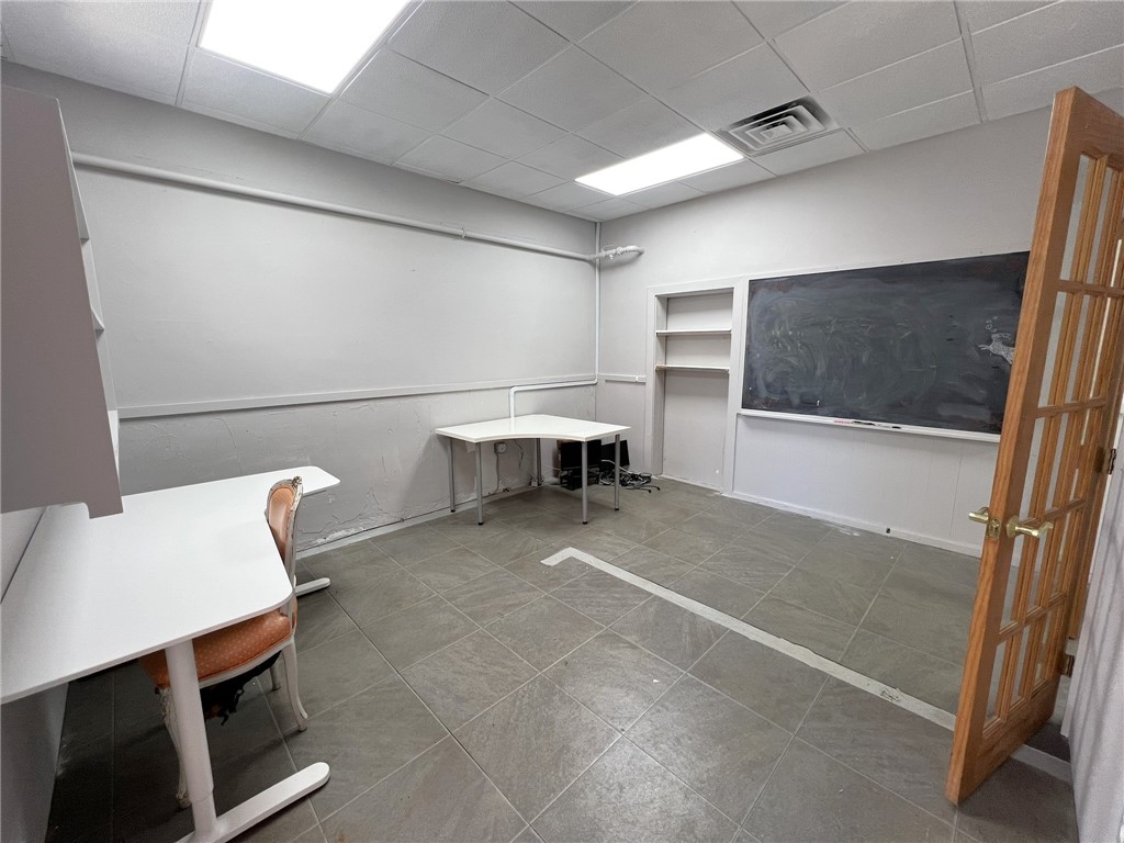 111 N Fairfield Street