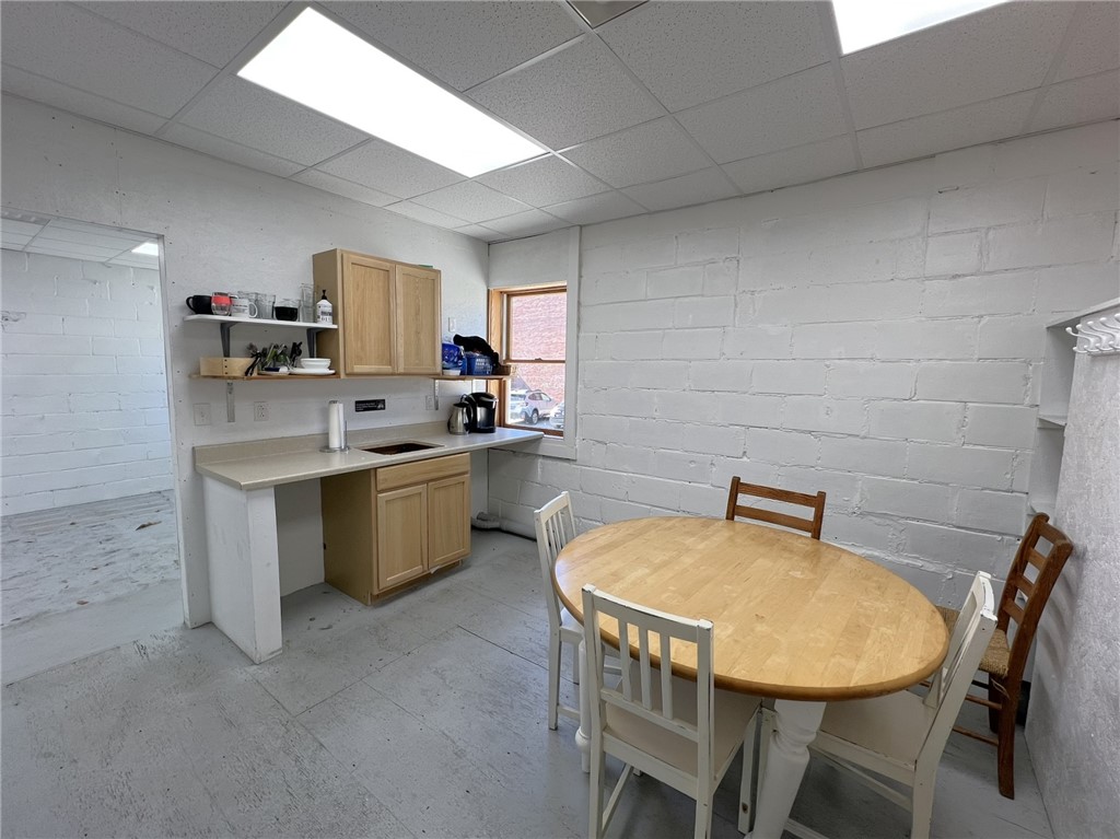 111 N Fairfield Street