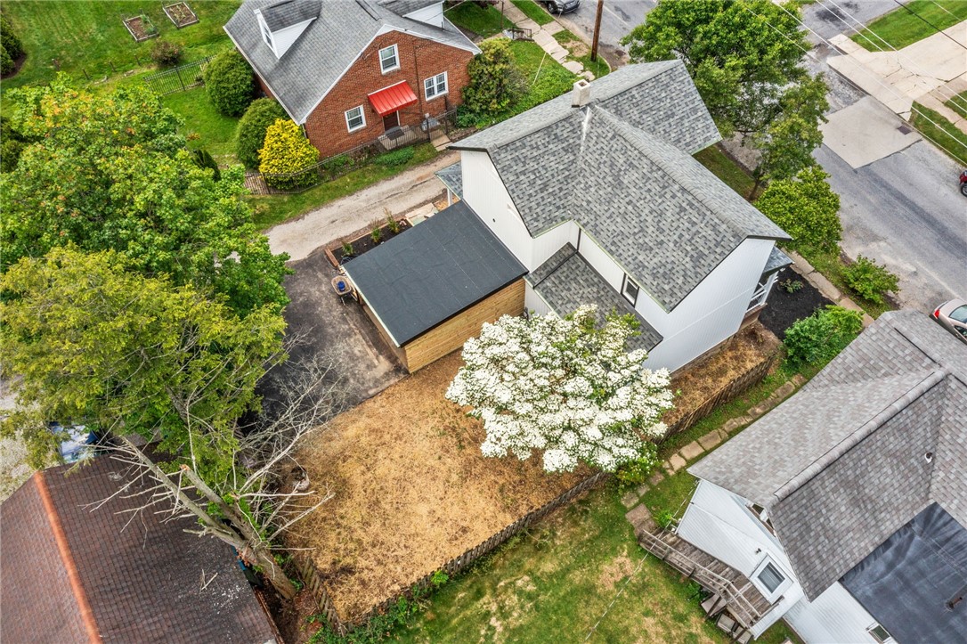 312 N Fairfield Street