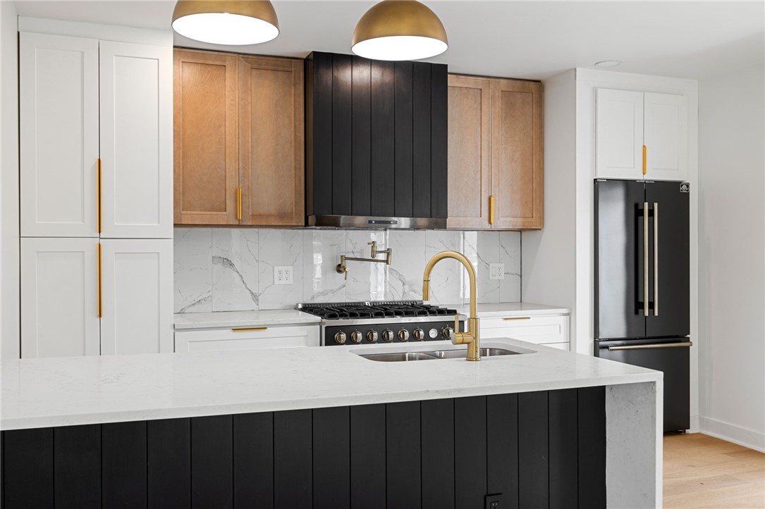 312 N Fairfield Street