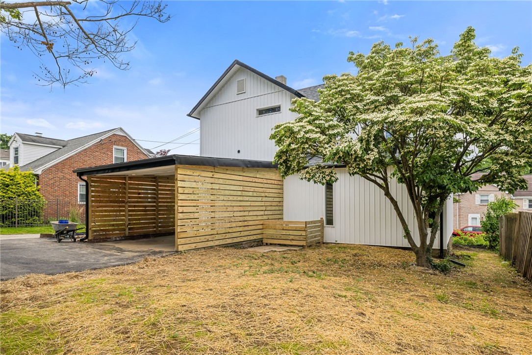 312 N Fairfield Street