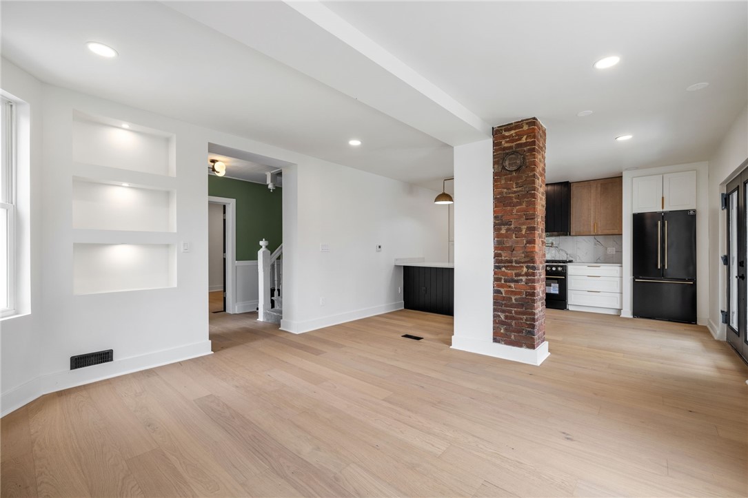 312 N Fairfield Street