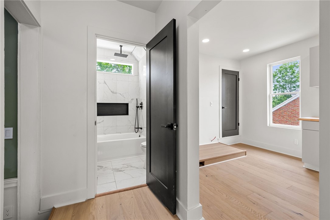 312 N Fairfield Street