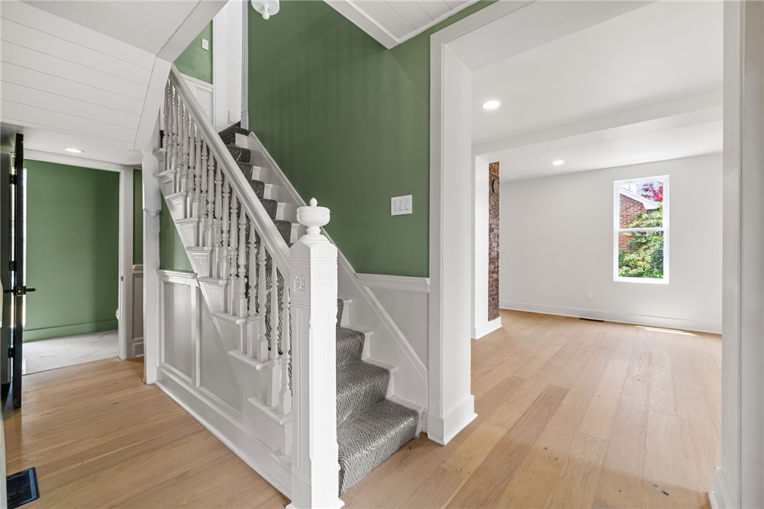 312 N Fairfield Street