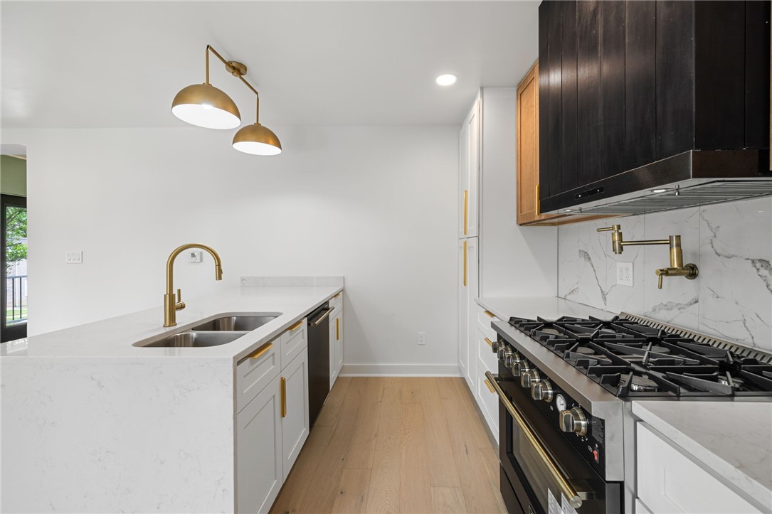 312 N Fairfield Street