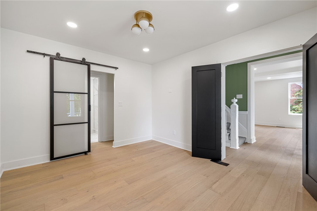 312 N Fairfield Street