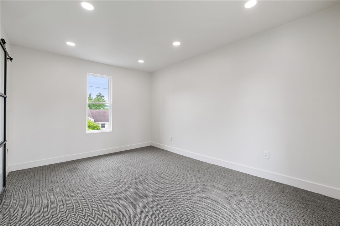 312 N Fairfield Street