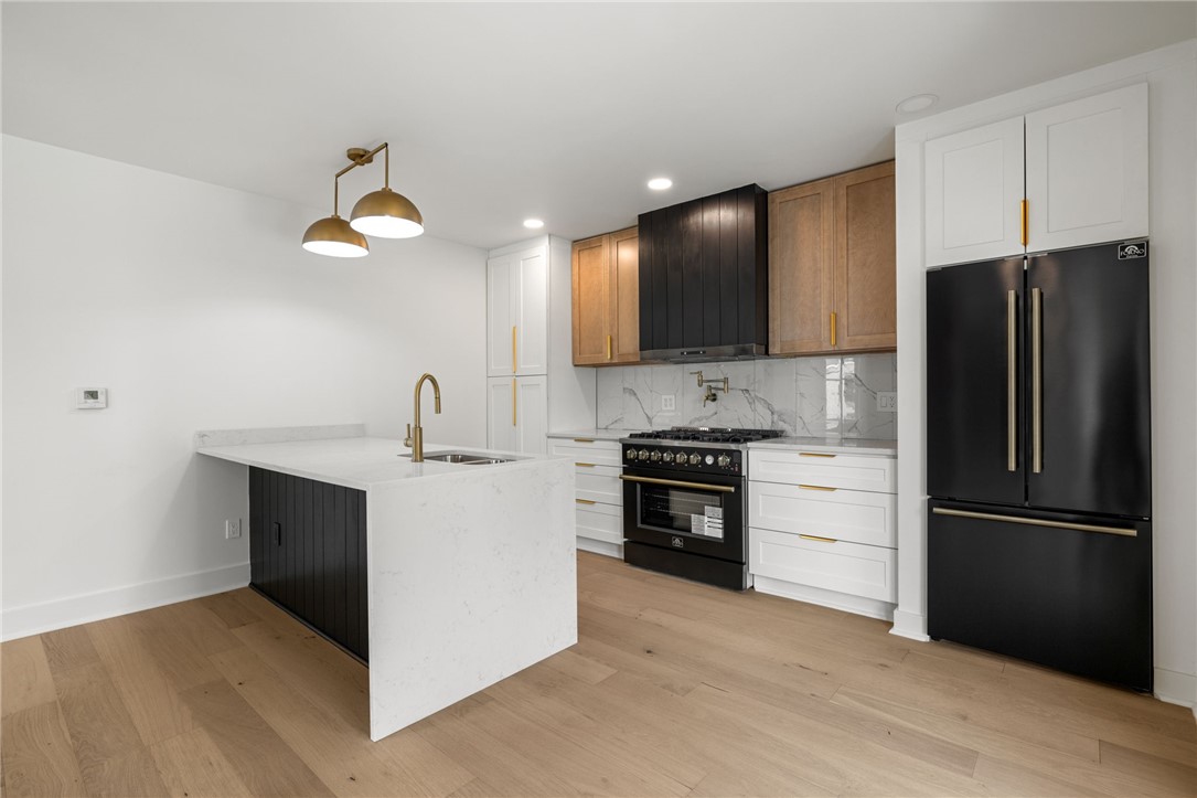 312 N Fairfield Street