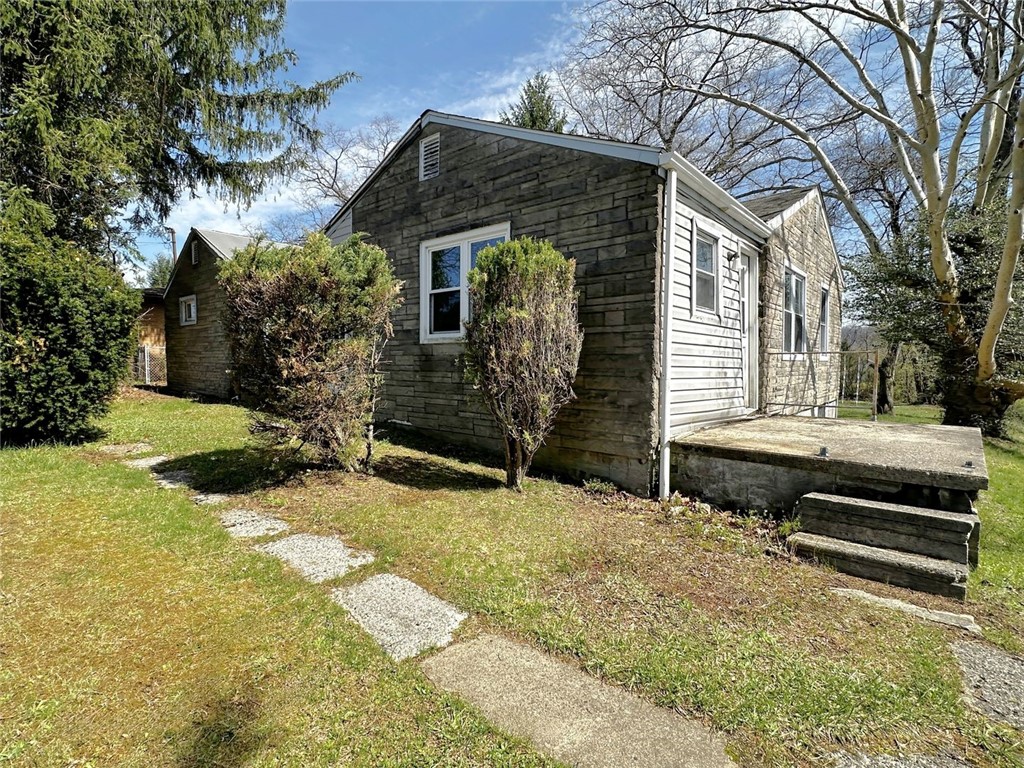 492 Brush Avenue