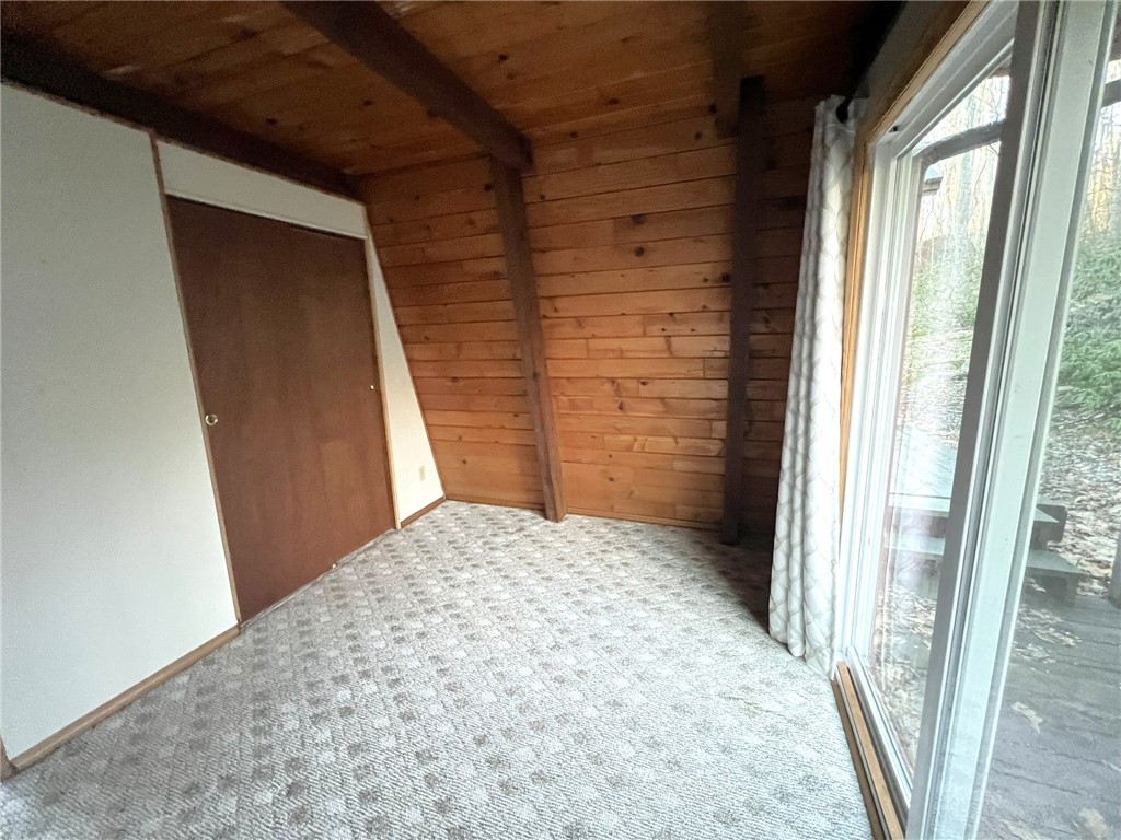 340 W Laurel Lane