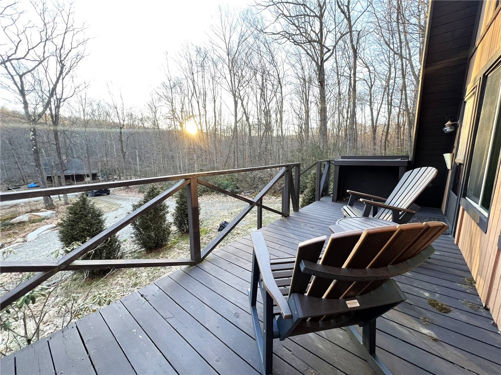 340 W Laurel Lane