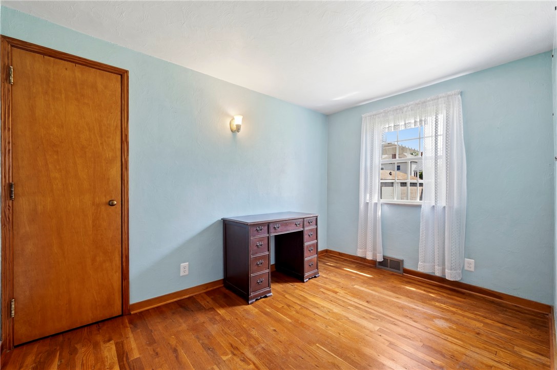 210 Margaret Ave