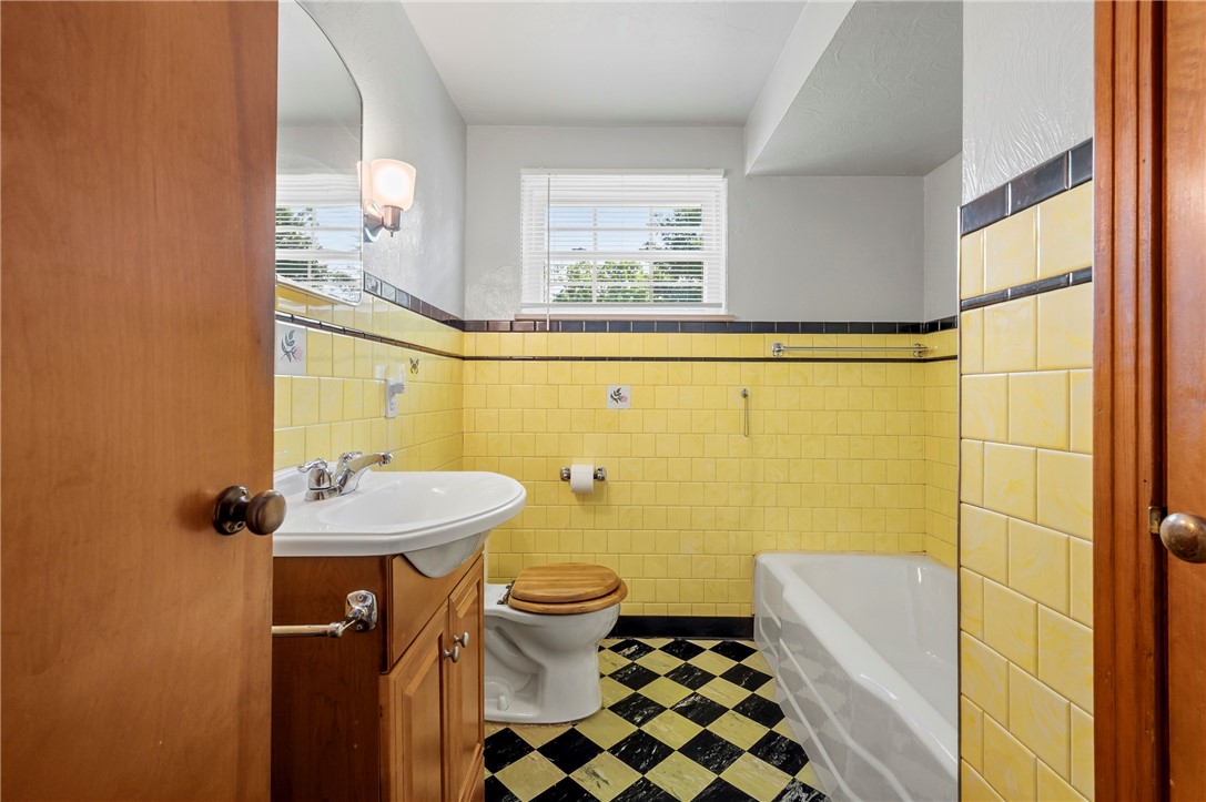 210 Margaret Ave