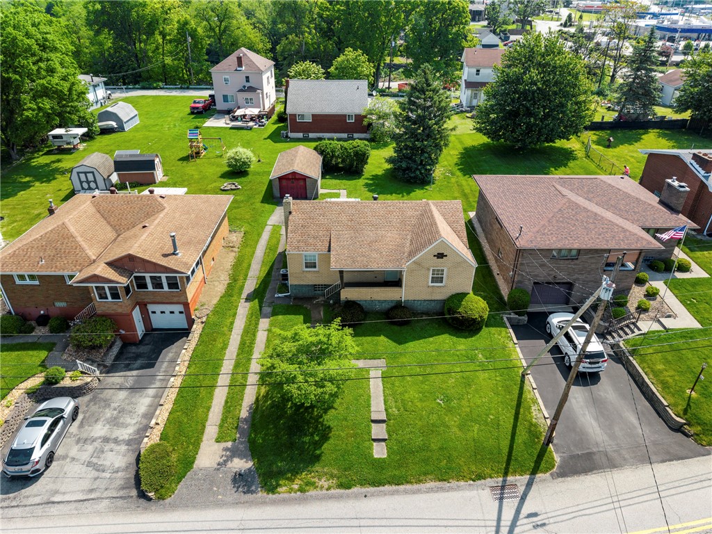 210 Margaret Ave