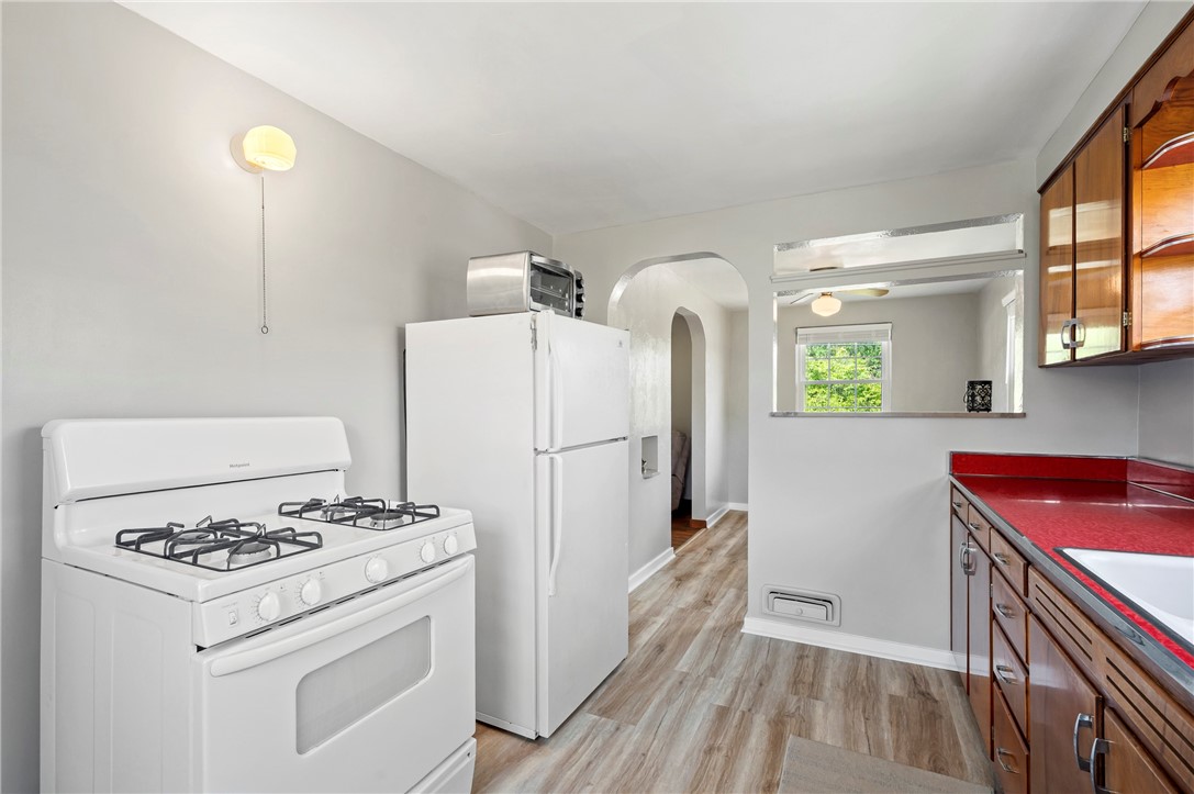 210 Margaret Ave